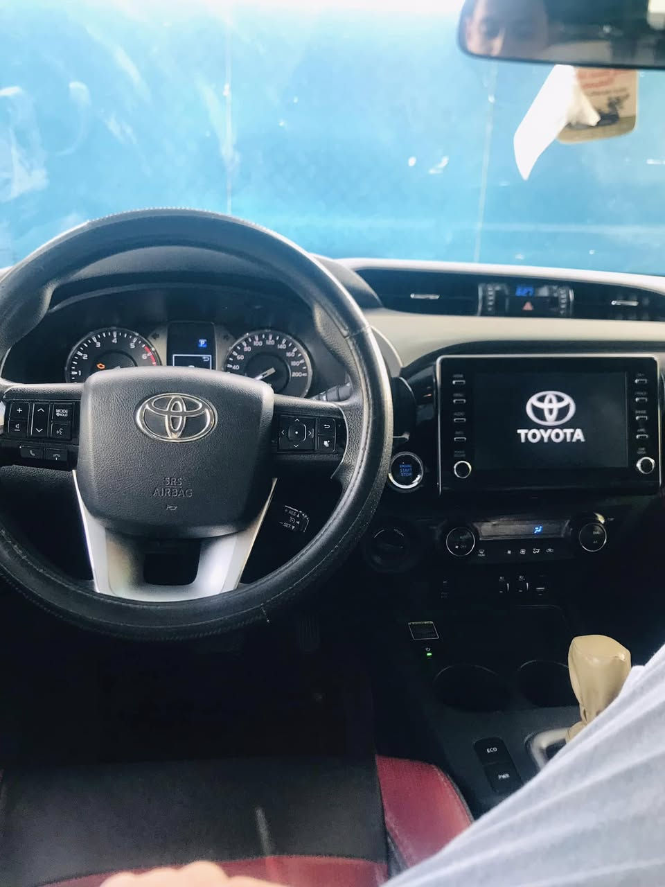 هايلوكس فورويل ساز v4 موديل 2023 ماشيه 92 الف حقيقي سيارة نظيفه فول مواصفات بصمه تحكم كشنات فول 4x4 تبريد ثلج تحكم شاشه هيتر فول تحكمات كير واتماتيك سياره بيه شبر بارد بلباب الخلفي ورصعات بارد بلجاملغ لايمن ولايسر كلش صغار حيل لاستفسار *********** سيارة رقم بغداد مكان بغداد يوسفيه سعر 300 وبيه مجال للشراي
