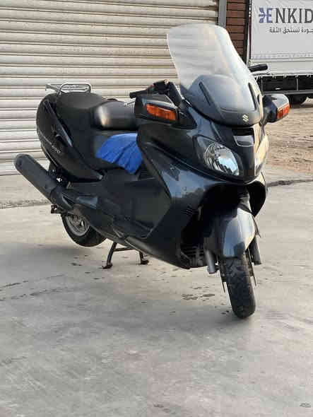 السلام عليكم 
دراجه سكاي ويف ٦٥٠ دراجه خير من الله مكينه كير بلاديات ماشيه ٣٥ الف 
مكفوله كفاله عامه السعر ١٦ ورقه 
مكاني الزعفرانيه فلكه المعهد 
***********
