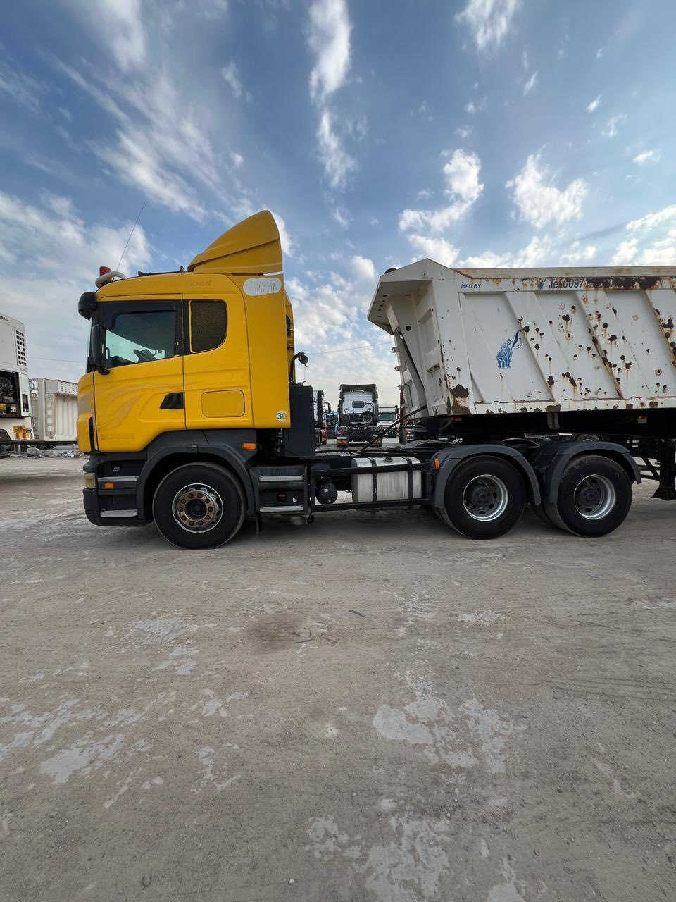 .       .      بسم الله الرحمن الرحيم 

معرض العبيدي لتجارة الشاحنات و المعدات الثقيلة 
نعرض لكم كل ما هو جديد و مميز @ سكانيه 2005مكينه v500 راس بلادي باج. بطن مجموعة ورده 🌹 كير عايدي عربانه امراتيه 2012 جديده كله مكفوله راس وعربانه سعر $5,50بيها مجال ***********عنوانه البصره الزبير معرض العبيدي
