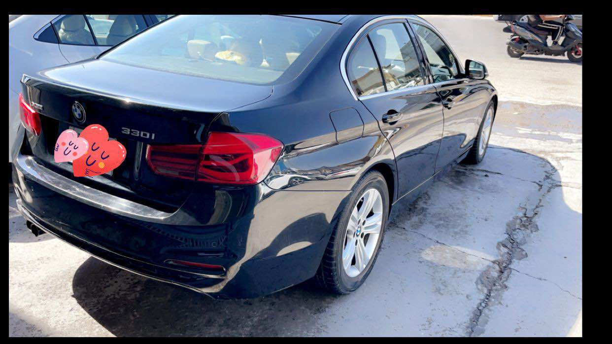 السلام عليكم
للبيع BMW 330i2017
رقم بغداد باسمي وارد امريكي تقريرها غرق بسيط وبيها حادث بالعراق ربع بنيد فقط موصفات معروفة محرك 2000 تون تيربو السيارة ماشية 157000 الف كيلو السيارة جاهزة اي نقص مابيها
السعر 140 ورقة وبيها مجال مكان السيارة بغداد الكرادة رقم التلفون *********** بغداد, العراق
