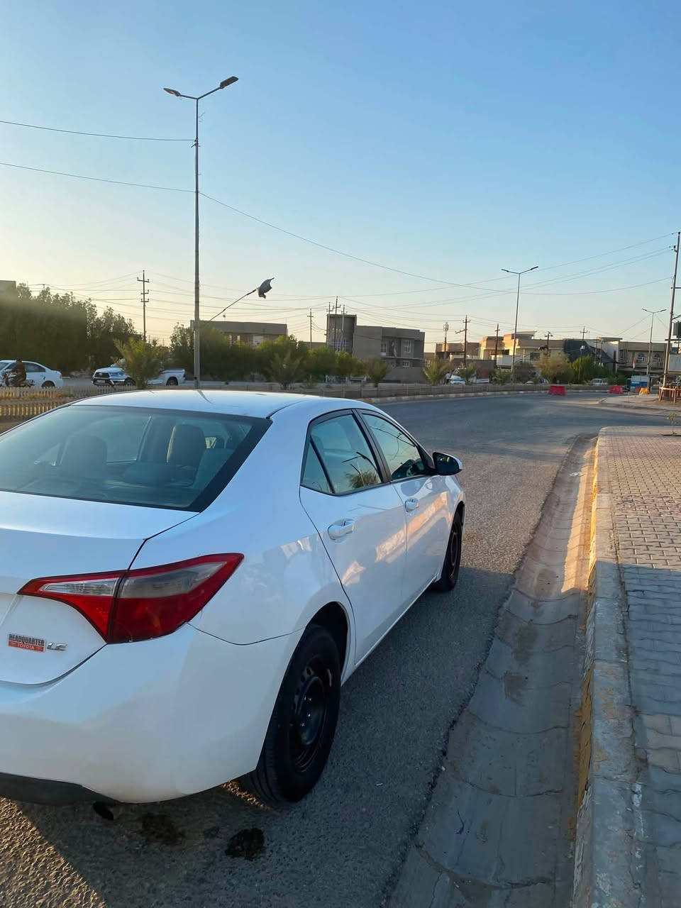 السلام عليكم
كورلا امريكي موديل ١٦ رقم بغداد بإسمي 
حادث من امريكا خلفي وصور الحادث موجودة بالمنشور 
بالعراق صار بيها تبديل بنيد فقط اصلي شركة والبنيد القديم موجود الايرباكات غير سليمة بيها صبغ دعامية خلفية وامامية السيارة عليها ادامة كاملة ماشية 124 ميل وقابل للزيادة سعرها ١١٣  وبيها مجال للشراي 
مكاني الديوانية قضاء عفك 
***********
