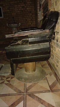 كرسي حلاقه • ميز حلاقه اسود • ميز تعليك ٢ جامه