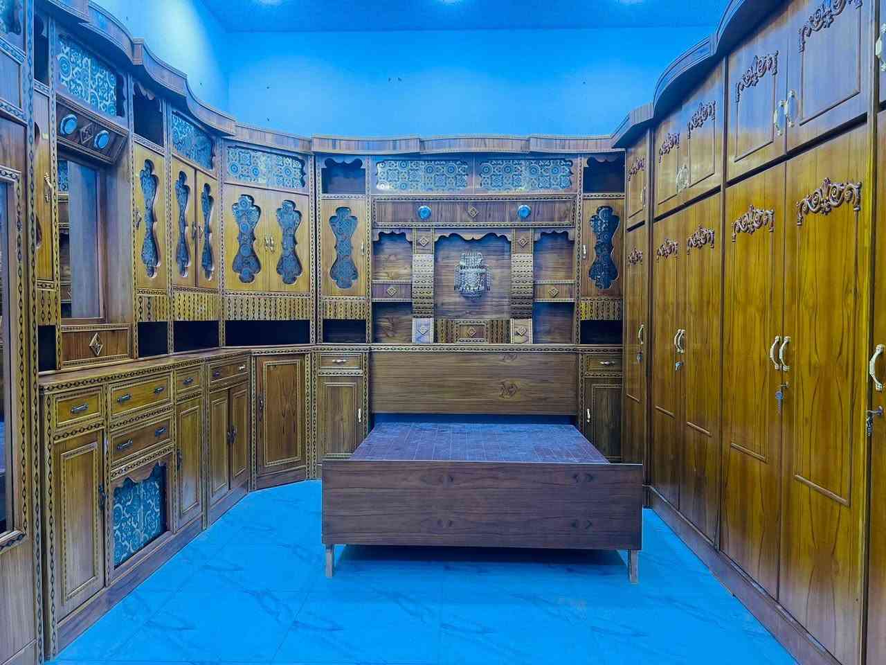 يوجد غرفه نوم صاج عراقي شرط احطاطه بلوك ١٨ اربعينيه قطعتين نضافه فول السعر مليون و٢٥٠ وبي مجال بسيط للاستفسار الاتصال ***********
