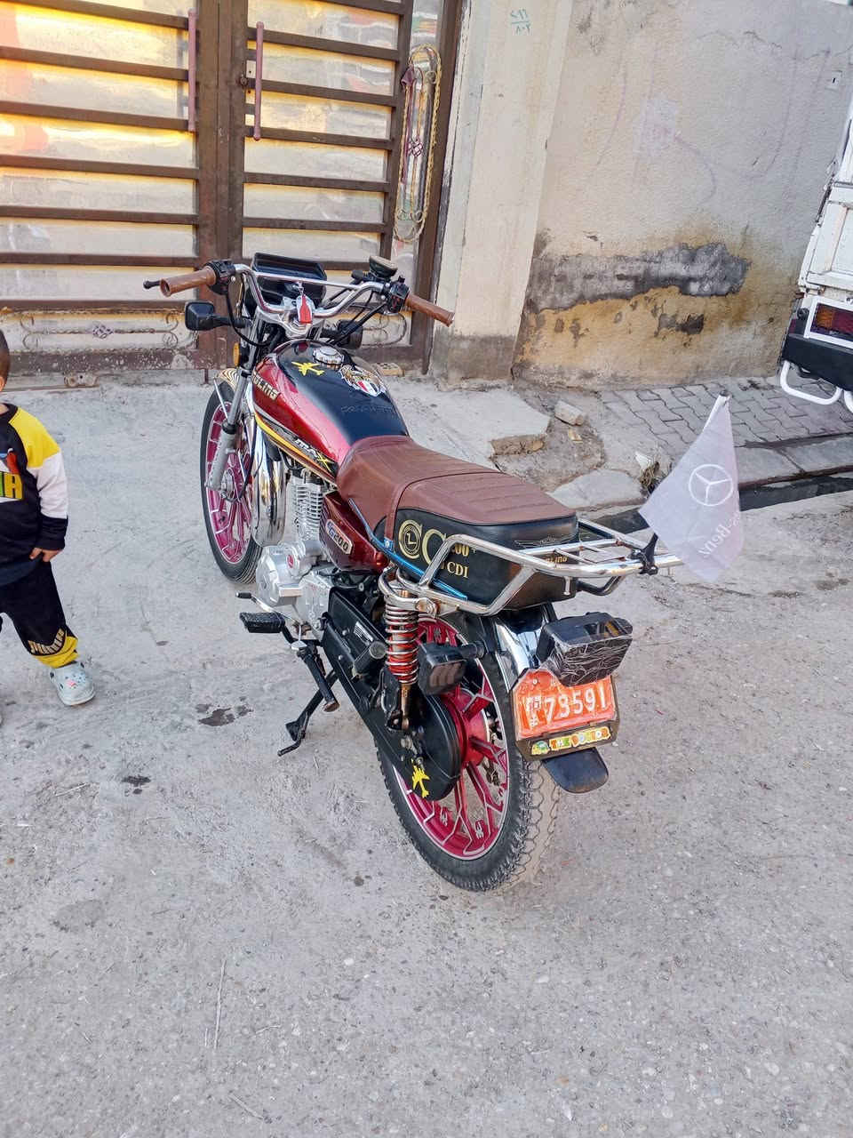 سيفان 2025لبيع 
محرك 200
كله شغاله فقط بتري شوي ضعيف وهورن
***********
بعقوبه تقاطع الساده
