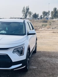 كيا نيرو 2024 هايبرد  حادثهه جاملغ امامي  وبارد شوية باب الصدر  السعر ...