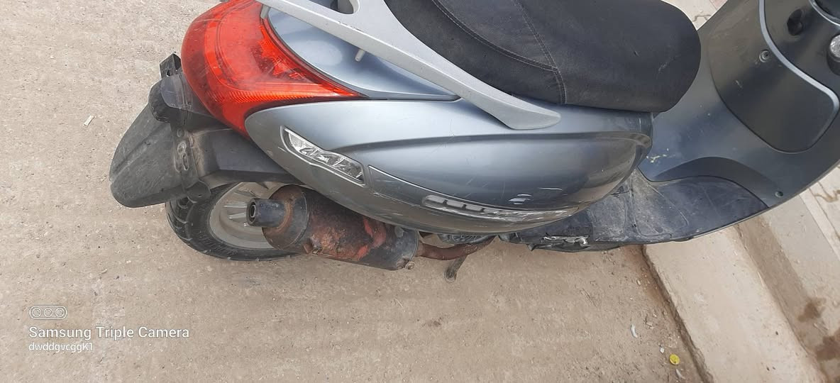 للبيع او مراوس شغاله سلف كهربائيات شغاله مكاني بالكوت السعر ٤٠٠ للاستفسار ***********
