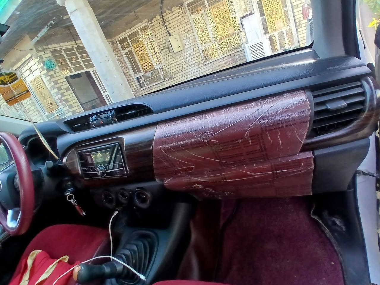 السلام عليكم *********** 
رقم سليمانيه 
 بيكم ناصي ٢٠١٩  
كير عادي السياره  بيه  ورصعه بالباب الخلفي عل كد شبر 
تبريد ثلج السياره ماشيه 93 الف حقيقي 
السياره نظافه 95 %100 
سنويه لل ٣١. السنويه باسمي هزه كامله تريد وكاله او تحويل
