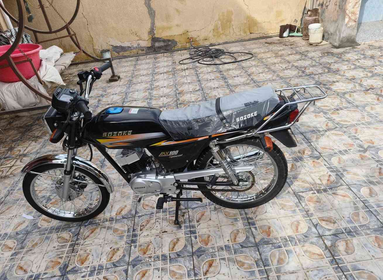 للبيع سازوكي باكستاني  موديل ذ2025 معرض نوار لباشا أوراق كامله  كهربيات كله شغاله مابيه كل نقص كفاله عامه ب كريزه مكاني حله محاويل علي بن الحسين سعر 1,100  وبيه مجال قليل    ***********
