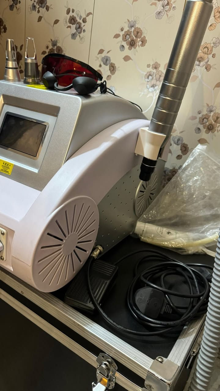 السلام عليكم
جهاز ليزر ازالة وشم + ليزر كاربوني استخدام قليل جدآ 
بسعر مناسب  
***********
