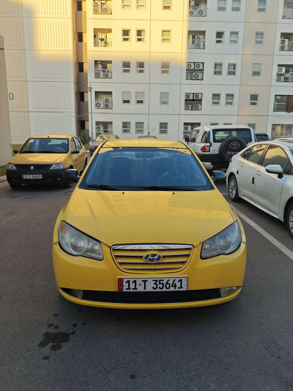 سلام عليكم للبيع الانترا موديل 2008 
محرك 2000
كير ومحرك كفاله لاتنقيص ولاتبخير 
منظومه تبريد جديد صدر امامي خلفي جديد 
منضومه غاز  
ضرر بنيد مبدل 
مكان بغداد بسمايه ممتواجد على فيس اتصال 
***********
*********** السعر 88
