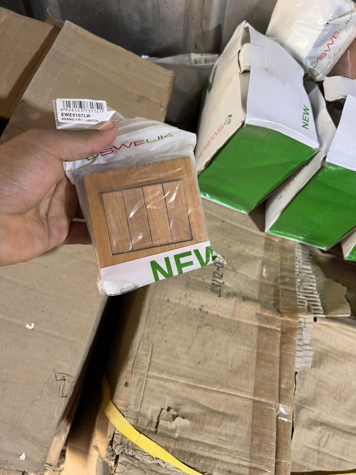 سلام عليكم كميه بل سويج ونقط خير من اللّٰه فوك      20الف نقطه بيع شلعه الفيده يرأسني بي خير ويدلل
***********مكاني بغداد
بل كراتين كدام عينك /
