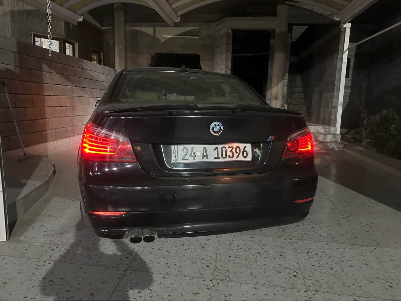 السلام عليكم 
  للبيع و مراوس حسب قناعة
Bmw e60 2008
محرك 525 n52 
خليجية وكالة العروش محرك وكير شرط مامفتوحات وكفالة
رقم و هزة جديدة بأسمي وبي دفتر بنزين
سيارة صبوغ عام للجمالية بدون ضربة 
السياره فول مواصفات
سلايت
ستيرن كهرباء 
بصمة
كير كوبرا
كشنات جلد  وخزن 
لايت داينمك و وعدسة ليد 
وضعيات قيادة 3 سبورت و عادي و اوتو
مراية كهربائي
٥ بردات 
داخل جلد اصفر
وبعد بيها ناسيهن
السيارة مابيها اي نقص من صدر وطسه ومنظومة بانزين وتبريد ثلج

سعر السيارة 120$ و بي مجال
مكاني كركوك هذا رقمي *********** كركوك, العراق
