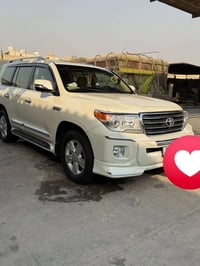 لاندكروز GXR مكينه 6سلندر موديل 2014 ماشيه 153سياره جاهزه خير من الله ...