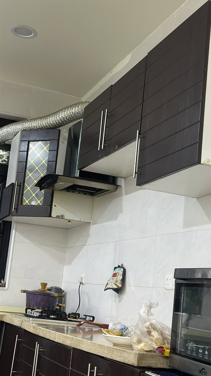 كاونتر للبيع مع الساحبه والطباخ 
كله خشب المرمر كلش ثكيل
سعره 650 وبي مجال


**إذا كنت صاحب هذا الإعلان وتريد حذفه لأي سبب، رجاءا أرسل رسالة إلى الدعم الفني**