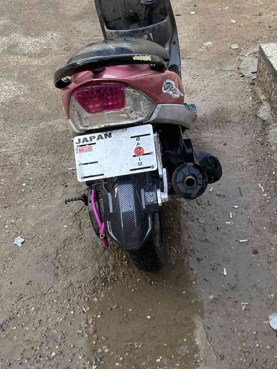 ماكس منغولي بوشة 55 تجفيت محترم نوع البوشة اوماها وان دراجة نضيفة مبدل كفرات والاصليات موجودة هنة والاسبايدر البلادي الدراجة مسويلهة ادامة كاملة على اخر حباية بس السلف محترگ يرادلهة سلف والمكينة مداريهة مو مال لعب حتة الذيل البلادي موجود سعرهة 550 وبيهة مجال ***********
