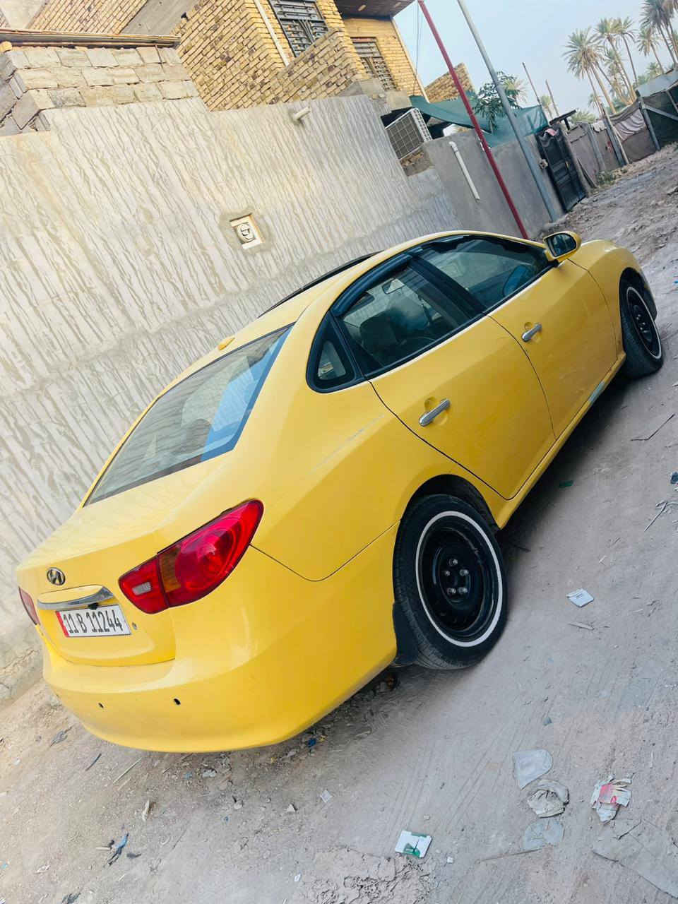 السلام عليكم 
النترا للبيع موديل 10 عظم وارد امريكي حادث من أمريكا  جاملغ وقبق جنطه بدون دواخل مكينة 2000 دوش كير حداديه تبريد تخم تاير كله جديد رقم بغداد انكليزي فول واحد ع واحد حتى فتحه

السعر:74 وبيه مجال 
مكاني : بابل 
للاستفسار:***********
