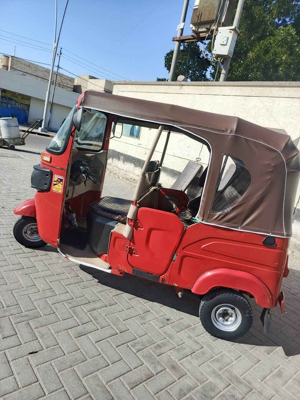 السلام عليكم تكتك ٢٢ كفاله اوراق سحب تكتك جديده ما شغل جاهزه ربع ماذب عليها 
السعر  5 وربع وبيها مجال قليل للشراي  ***********
