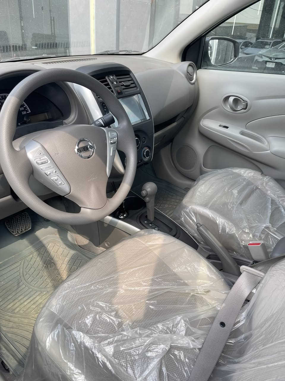 نيسان سني - Nissan Sunny
الموديل: 2025
المسافة المقطوعة: 7,000 KM
المحرك: 1.5L 4Cylinder
ناقل الحركة: CVT
الصناعة: مصري
اللون: ابيض
رقم السيارة: اربيل
عدد المقاعد: 5

🔺 الضرر: كلين تايتل، كفالة عامة

-السعر: 12,500$

📍العنوان: اربيل. شركة باب المرزوق
شارع ١٠٠، قرب مصنع الببسي

للتواصل واتساب او عبر الخط:
***********-☎️
***********-☎️
***********-☎️
