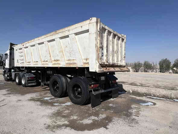 السلام عليكم للبيع عربانه علم 2012مجموعه بيبي تخم تاير 38متر الاستفتار الاتصال ع لرقم ‭٠٧٨٠ ١٨٩ ٤٢٨٢‬
نه مكلف بل لنشر‭
