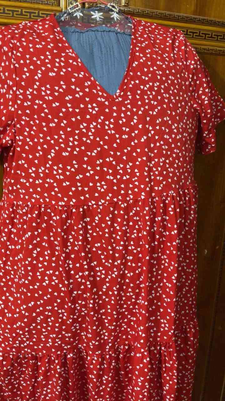 هلو بنات مجموعة فساتين جديدات او إستخدام مرتين تلاثة و اكو بيهن ما ملبوسات والله ونصهن من ازياء بابيت و الخاجي قياسهم من ٤٠ إلى ٤٤ بنات هاي تفاصيل الفساتين شاهد الله اخو الجديد و القماش من أفضل الخامات مو صيني
القياس ٤٠ إلى ٤٤ 
الاسعار ب5 آلاف 
و 10 آلاف فقط 
مكاني بغداد الدورة عندي توصيل بكروة


**إذا كنت صاحب هذا الإعلان وتريد حذفه لأي سبب، رجاءا أرسل رسالة إلى الدعم الفني**