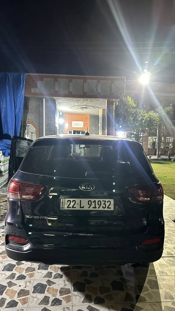 السلام عليكم سورنتو موديل 2019 وارد امريكي حادثة فقط دعامية امامية
محرك 6سلندر 

٧راكب 

٣ قطع تبريد 

سبورت 

إيكو

كراسي كهربائي 

شاشه أصلي 

أريل نفكيشن 

ثلاجه 

جي بي اس 

حساس امامي 

حساس خلفي 

كامره خلفيه 

لايت ٣ عدسات 

بك لايت لد 
السعر 22,500
هـ ‭٠٧٨٢ ٤٨٣ ٧٣٤٩‬
