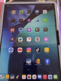 ايباد ١١ برو • معالج M4 • ٢٥٦