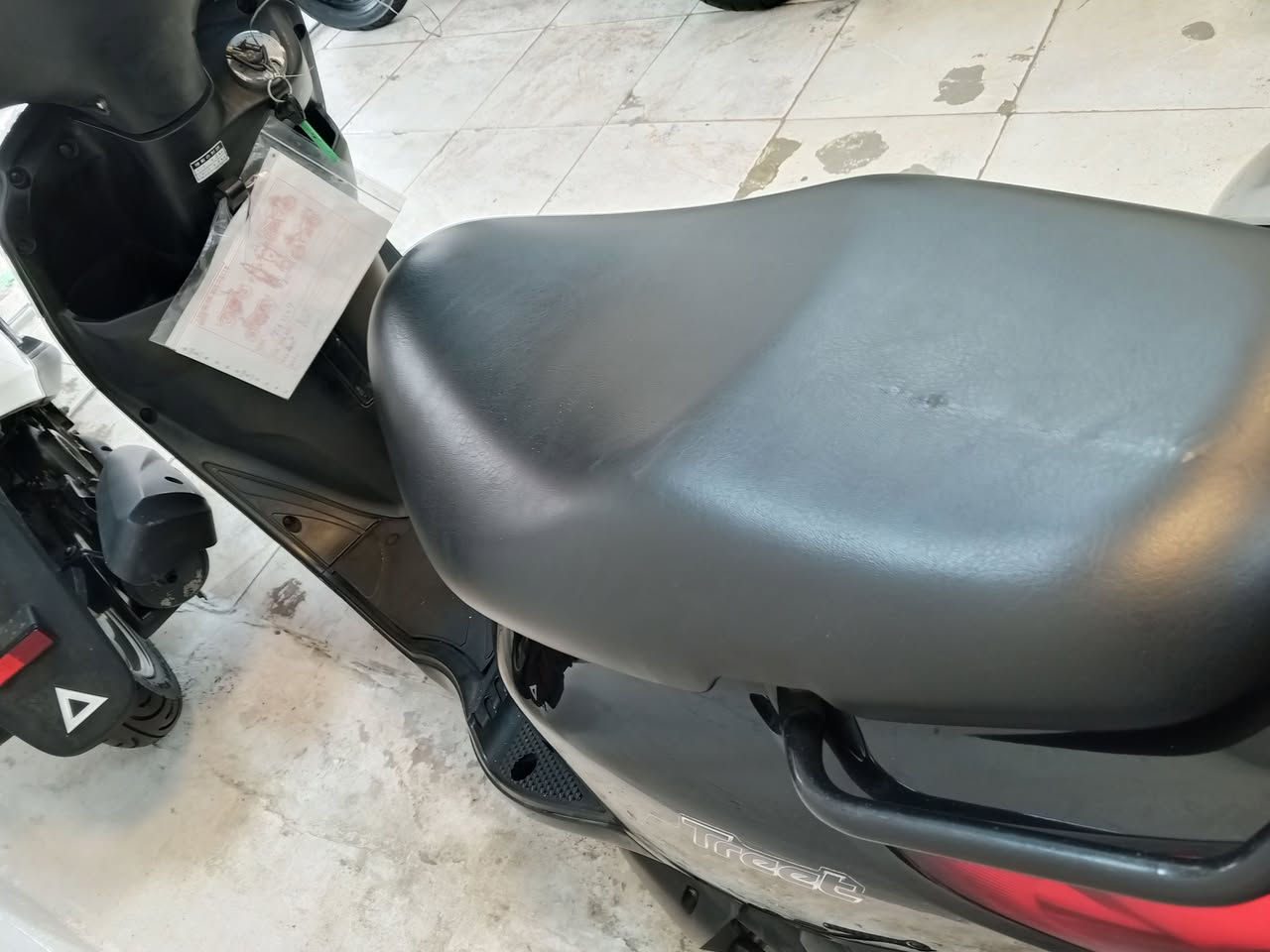 🚨 السلام عليكم اكزز تريد للبيع لون اسود دراجاه رمبا دراجه مكفوله من كفر من مكينه عنواني الكريعات القصورقرب غسل الأخوين 
الستفسار *********** ***********
