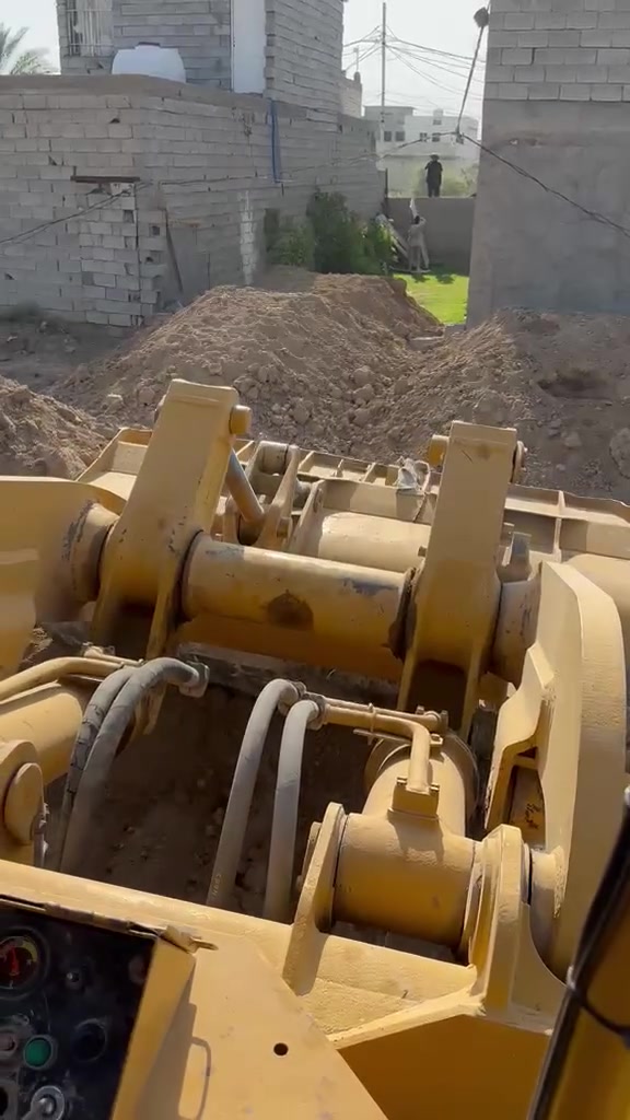 للبيع او المراوس بشفل ازغيير ٠ كاوسكي ٨٠ موديل ٨٢ مكينة كلش نضيفة وشغالة رقم جديد تحويل ثاني يوم%***********
