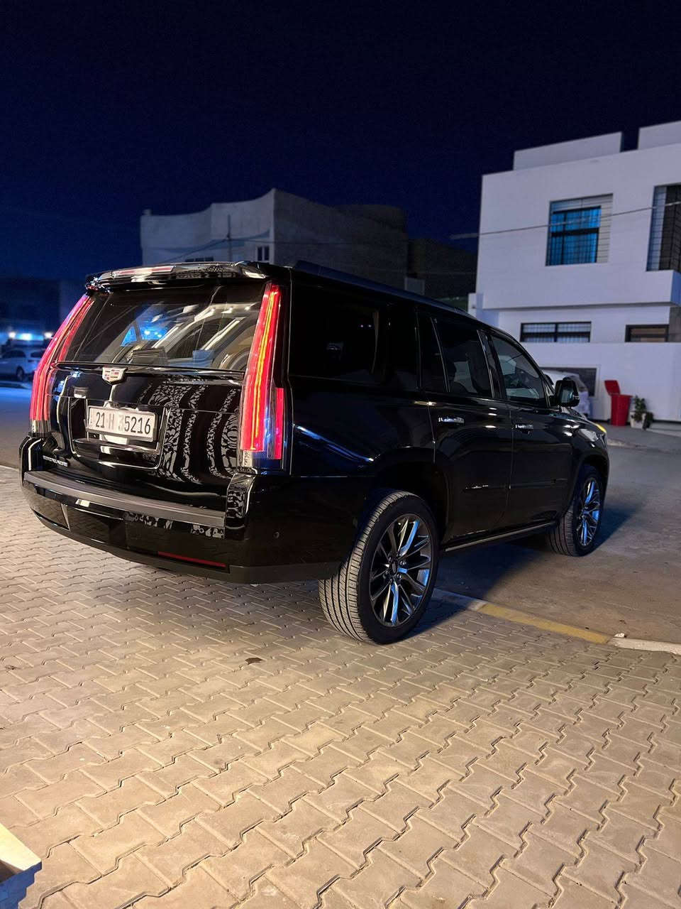 كاديلاك إسكاليد 2019 بلاك أدشن (فول)

الفخامة الامريكية
خليجي (وكالة المنصور)
سيارة جديدة حيل
مغلفة PPF بالكامل
السيارة معاها كتاب تضليل بالسنوية
كتلوكات الشركة موجودة
عدة السيارة البلادية كلها كاملة موجودة

محرك 8 سلندر 6.2
محرك وكير بشرط (مامفتوح)
طخم تاير جديد
السيارة باسمي (تحويل مباشر، هزة جديدة، سنوية 2030)
السيارة أحلى من الصور
ماشية 51 الف كيلو

المواصفات (فول):
سلايد روف
شاشة كبيرة + شاشة لمس
ثلاجة
نظام اصطفاف ذاتي
أنظمة قيادة (Sport، ثلج، اقتصادي)
صندوق شفط
كشن جلد + تبريد وتدفئة
كاميرا 360
حساس خلفي وامامي
5 كاميرات
شحن موبايل
سقف DVD
كلش عيبات
كاميرا فول HD
يدة بصمة
ليد دوسة ويده باب
دوسة كهرباء
كامل زينون
رادار امامي وخلفي
داخل كامل قرميدي
كشن خزن
كامل سماعات بلادي
داتا شو
مرايات جانبية رادار
قاصة
كشنات خلفية كهربائية

مكان السيارة: الكوت
السعر: 🟧 السعر علق يوصلك السعر 📮
للاستفسار: *********** / ***********

#كاديلاك_اسكاليد #اسكاليد_2019 #بلاك_ادشن #وكالة_المنصور #الكوت #8_سلندر
