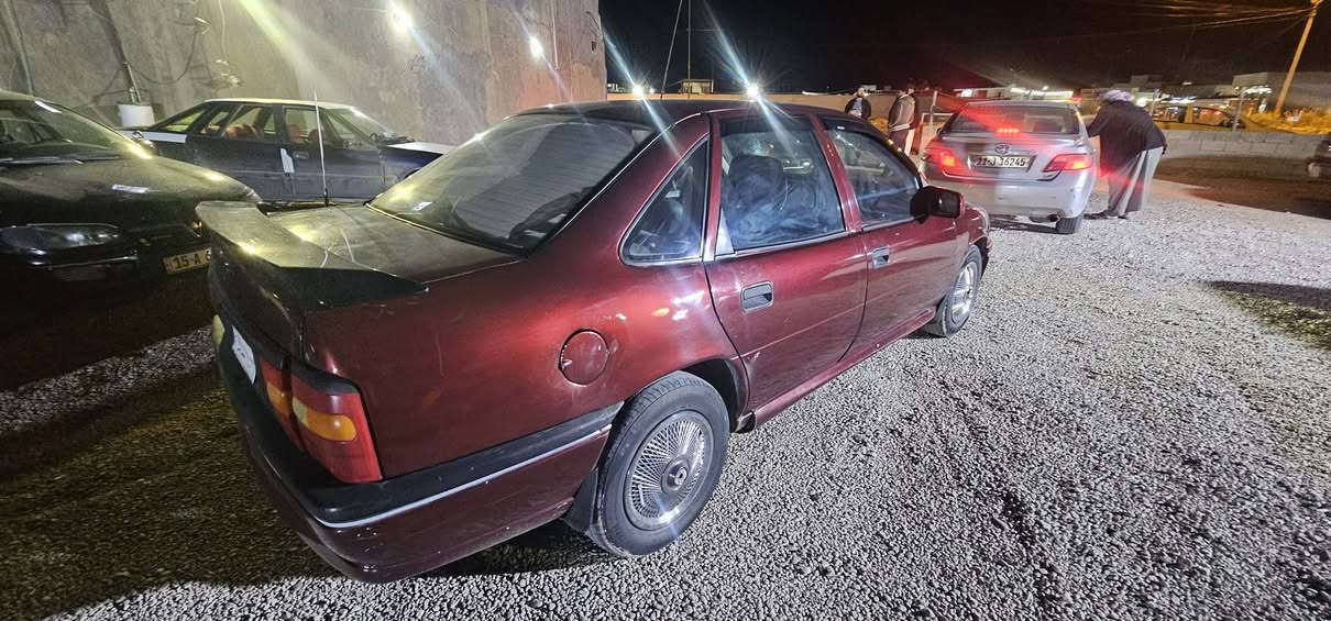 اوبل فكترا رياضي  موديل1993رقم انبار
بسم صاحبها من عنه 
السعر 35 وبيها مجال 
الاستفسار ***********
