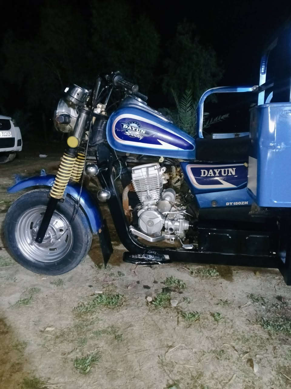 السلام عليكم ستوته دايوان للبيع 2018رقم وسنويه حلوه ونضيفه مثل ماهيه بل صوره جاهزه من كلشي مكان واسط شيخ سعد كهربائيات كلهه شغاله السعر 2100وبيهه مجال للشراي الخاص مفتوح الاتصال على هذا الرقم  ***********
