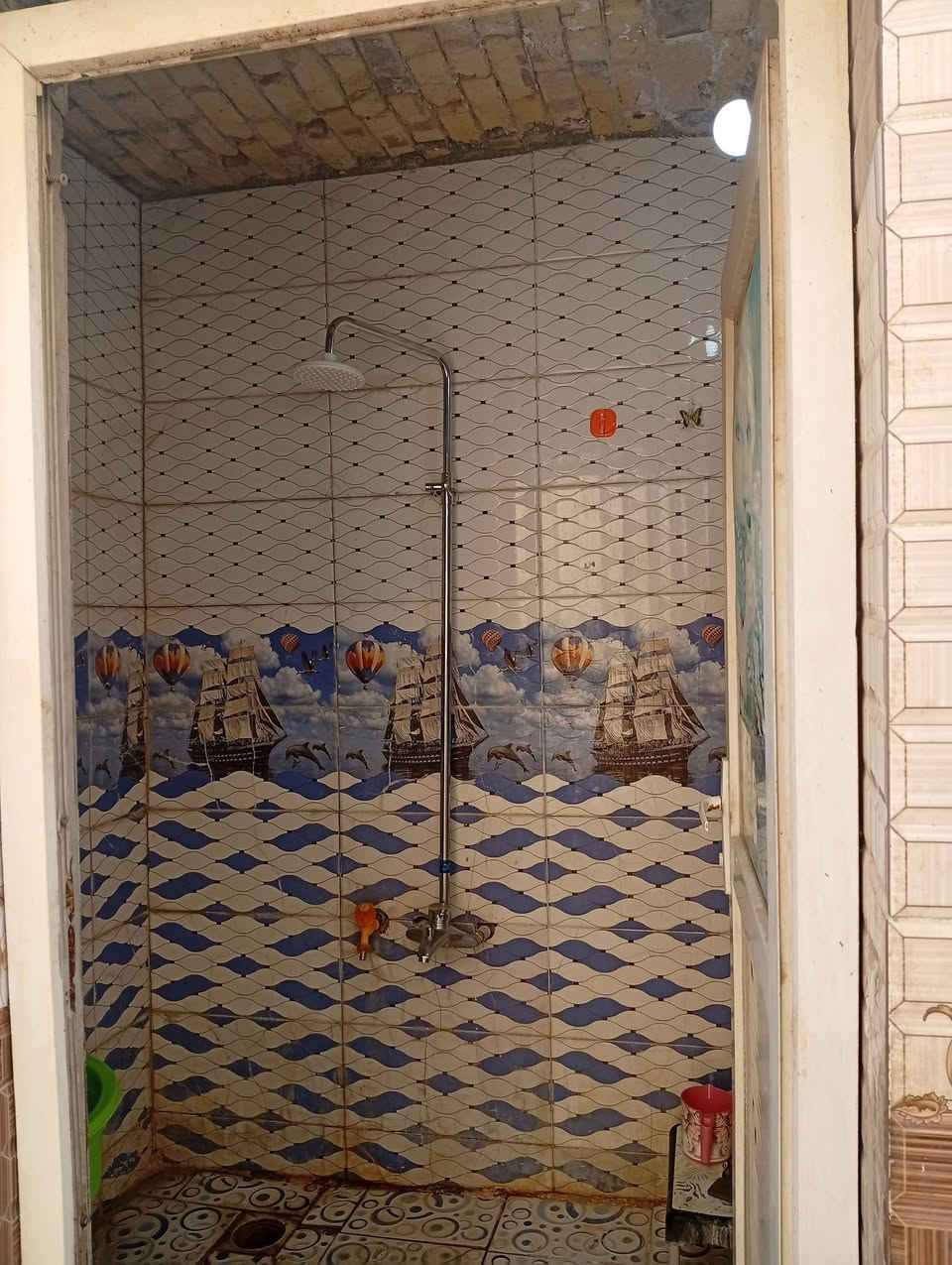 بيت زراعي حي عسكري نهايه شارع30
السعر 35مليون لتواصل واستفسار
*********** مساحته 180م
