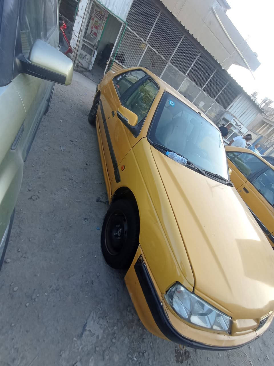 السلام عليكم بيجو بأرص مديل 15 رقم بابل انكليزي بيها جاملغ امامي مبدل وداير مصلح تبريد شغال كير تمام سعرها ب 39 وبيها مجال مكان بابل تلفون ***********
