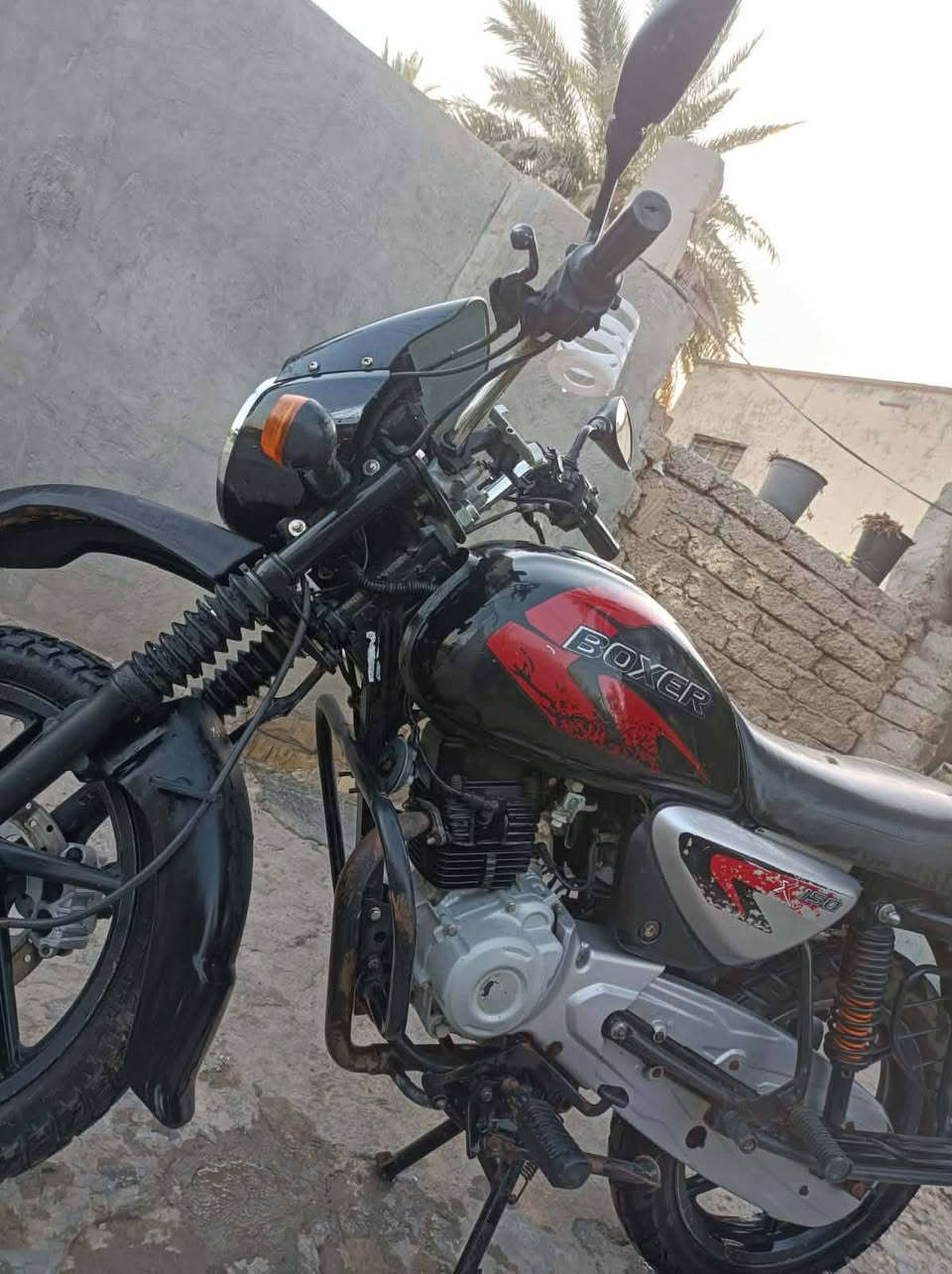 السلام عليكم بوكسر موديل 22
فول ومكفول دراجه جديد من المحل للبيت
رايده صاحبه 1.400 اني مكلف بالنشر العنوان حله الجزائر 
***********
