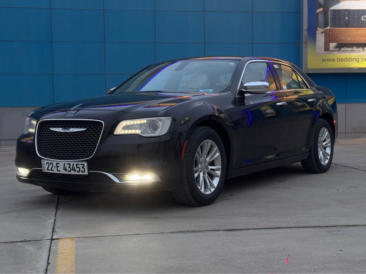 السلام عليكم

اوباما امريكي موديل 2016 فول فول
سياره داخله كلين مكفوله
 هنا بيها طخة شبر بلهلال جاملغ خلفي
محرك وكير بشرط مامفتوح
رقم اربيل سنويه وهزة جديده
٦ سلندر
موصفاته سي
بنوراما
بصمه
تشغيل عن بعد
بجم عريض
كشن جلد
كشن حار وبارد
كشن خزن
لايت ليد 
بلاجكتور
تحدبد سرعه
بردات بلادي
داخل ابيض
فرميك صاج

مكان سياره اربيل
معرض نجوم الامارات
سعرها ٢١٨ بيها مجال بسيط
***********
*********** أربيل, العراق
