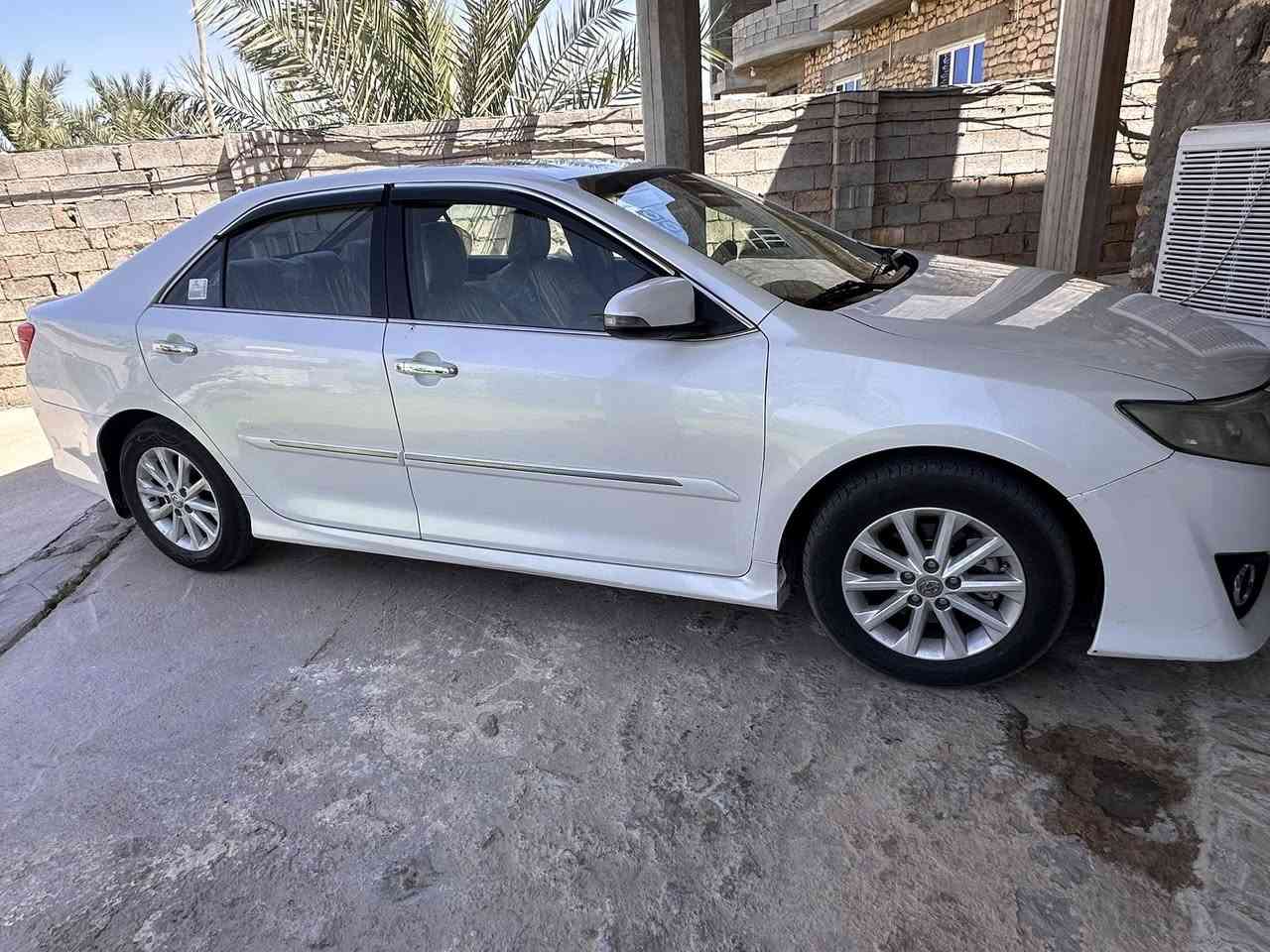 السلام عليكم
كامري خليجي موديل ١٢ فول مواصفات 1/1 رقم بغداد الجديد سيارة بيها باب السايق وجاملغ صبغ فقط صدر امامي خلفي تخم تاير سنويه وهزة جديدة سيارة جديدة جدا 
ماشيه ٧٠ الف 

مكانها الرمادي 
١٣٥ وبيها مجال  

***********
