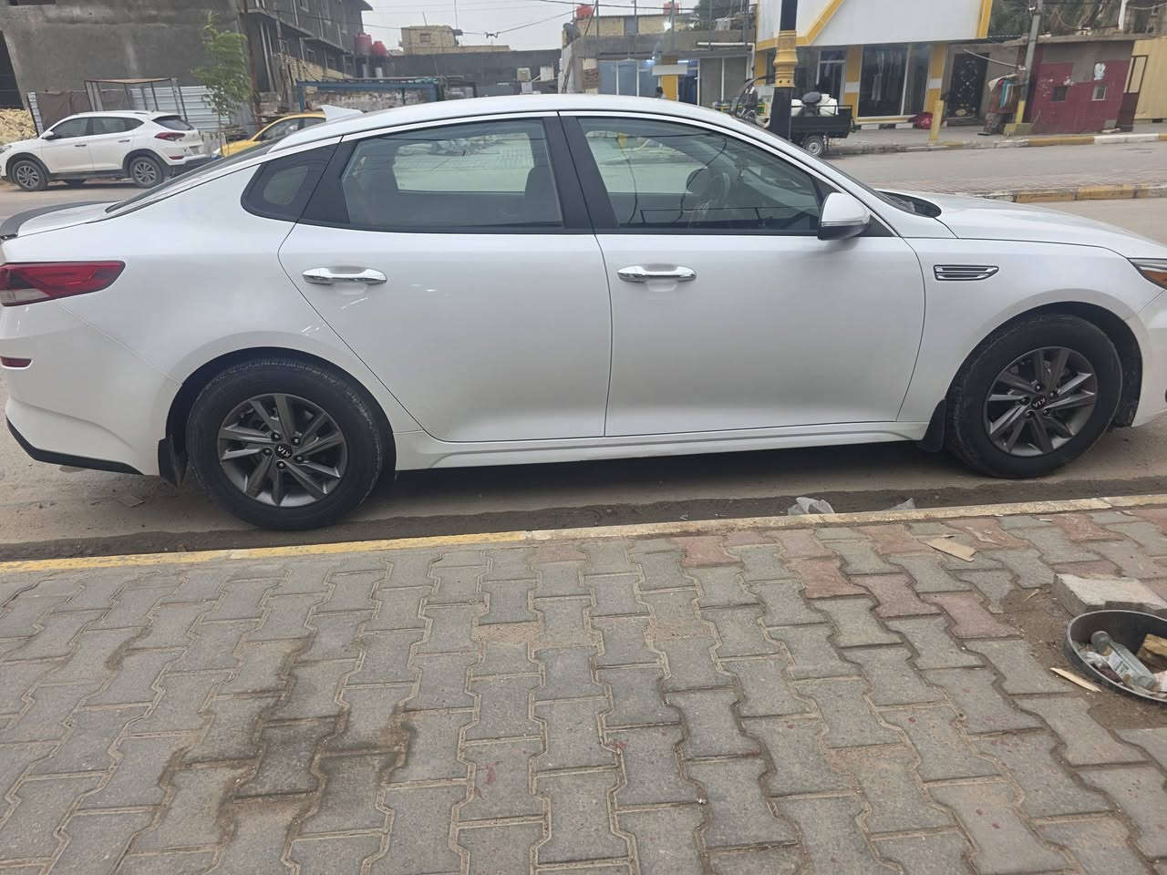 السلام عليكم للبيع كيا اوبتما مديل 20جاهزة للاخير بيهه قطعتين تبديل و٣ صبغ بدون ظرر داخلي شرط الفحص السياره كيرمحرك حداديه تبريد كله شرط رقم معوقين نجف ٤ اشهر وتصير حره تريد وكاله عامه تحويل بلخدمه السعر 135وبيهه مجال للطيبين للاستفسار ***********
