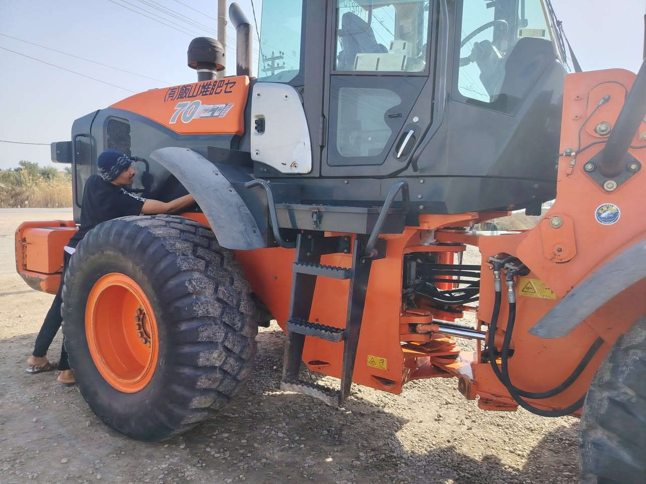 اسلام عليكم شفلz7 للبيع موديل ٢٠١٩مكفول كفاله عامه تخم تاير حداده فول عادي جاهز للعمل السعر ب٦شدات وربع وبيه مجال *********** ***********هاذبيه وتساب عنوان البصره قضاء المدينه
