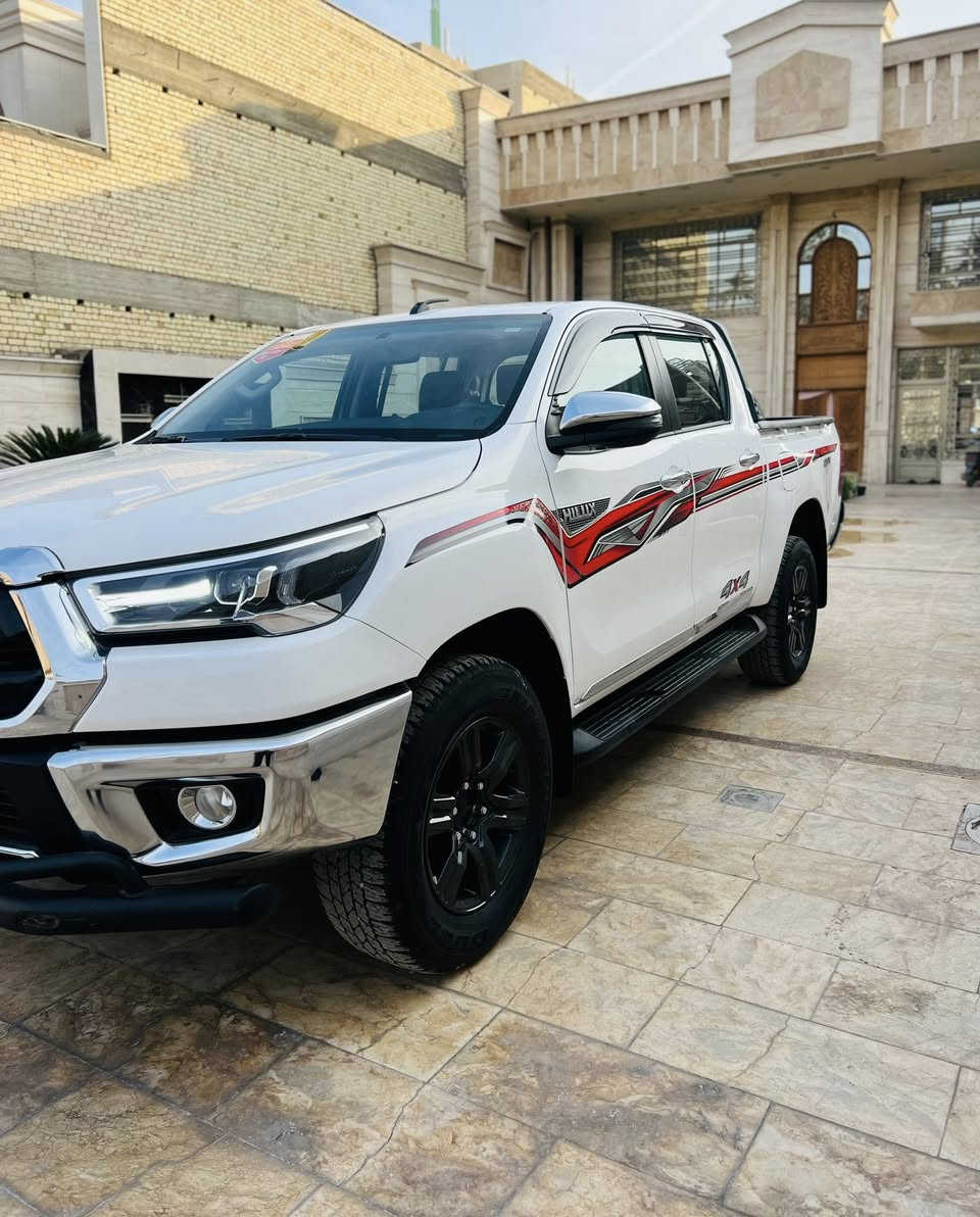 السلام عليكم 🔥🔥😎🚀 بيع مراوس شنو عندك نزل 
تيوتا هايلوكس 2025 SRS وكالة جيهان 
رقم سليمانيه سنويه ب اسمي تحويل مباشر ب اسم المشتري 
عداد المسافه 30 الف 
المواصفات 🔰 
بصمه ابواب وتشغيل 
محرك V4 2.700 
‏4X4 فور ويل 
كير اوتو 
شاشه 
تحكمات 
وضع اقتصادي ايكو 
داخل مخمل احمر
تبريد قطعتين 
وبعد بيها مواصفات 
 📍 مكان السياره / بغداد الكاظميه 

📞 ***********

📞 ***********
