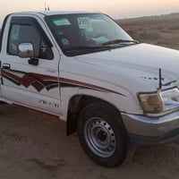 هايلوكس • ٢٠٠٥ • رقم ديالى