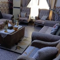 ميز طعام • ١٠٠ • ٢٧٥