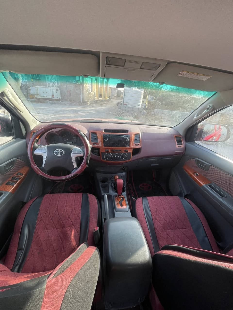 السلام عليكم  بيكم 2014دفع رباعي تماتيك بانزين رقم بغداد بسمي تحويل مباشر رقم انكليزي مكلف بنشر *********** مكان السياره البصره
