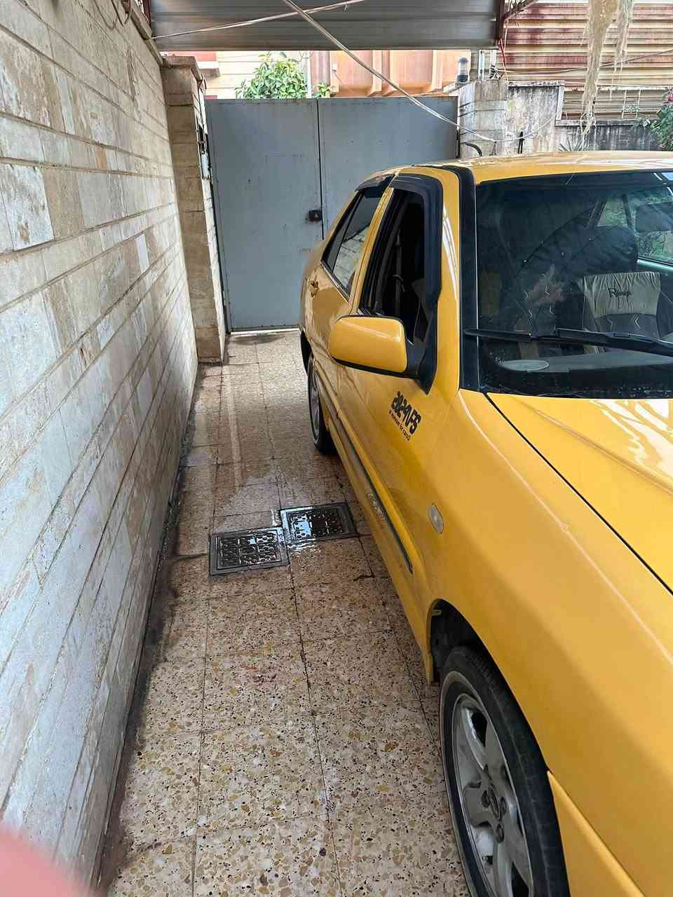 سلام عليكم
شيري كوين تكسي
رقم مسطره إنكليزي نينوى سياره بأسمي
سنويه جديده 
معمره جديد
طخم امامي خلفي جديد
سياره بدون حادث
جاهزه  ع آخر حبايه
***********واتساب اتصال
