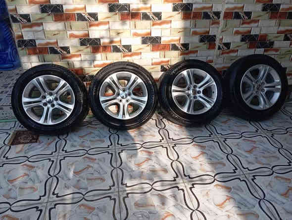 ويل 17 ابلادي بدون حساس 
ما ماشي بالعراق نظافته فوول
السعر 350 الف 
المكان ذي قار ***********
