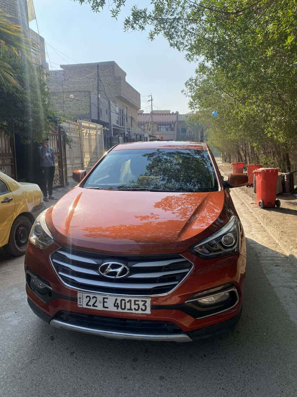 السلام عليكم هونداي سنتافي موديل 2017 وارد امريكي داخلة كلين طخة صغيرة بالدعامية الامامية وصور الحادث موجودة وهنا بالعراق صار بيه صبغ بالجاملغ الامامي وبارد باب السائق السيارة ماشية 116 ميل السيارة جاهزة ومابيه نقص السعر 150$ وبيه مجال بسيط السيارة رقم اربيل وبسمنا تحويل او وكالة ***********
