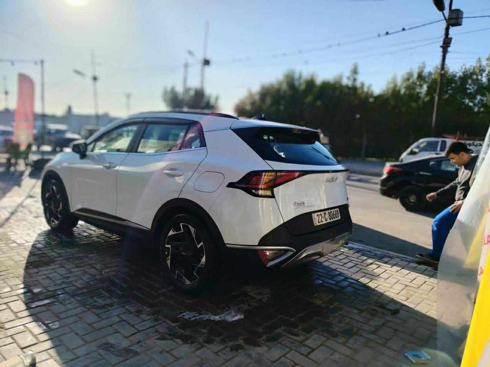 السلام وعليكم سبورتج 23  خليجية رقم اربيل ب اسمنة كفالة عامة فول مواصفات واحد على واحد السيارة جديدة بمعنى الكلمة ماشيك ٥٠ سعر ٢٢٠ وبيهة مجال ***********
