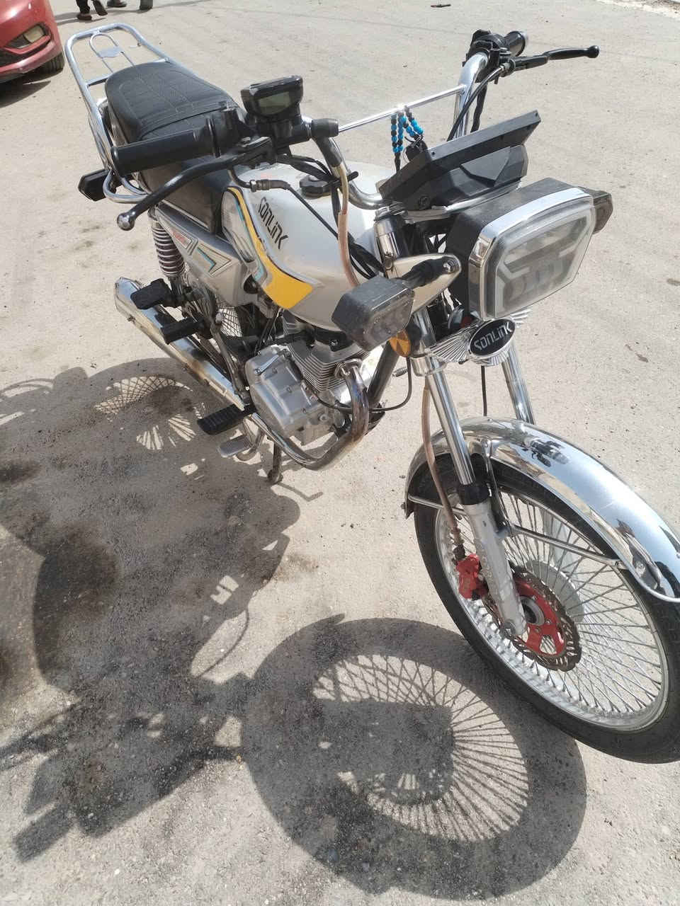 سلام عليكم موديل 2025خمسه كير بس سلف مابيه هاذه الحديث بيه بس الهندر يضرب هاف او مرات من ايجلب تشتغل الدراجه سعر 450 مكاني بغداد حسينيه الراشديه رقم ***********
