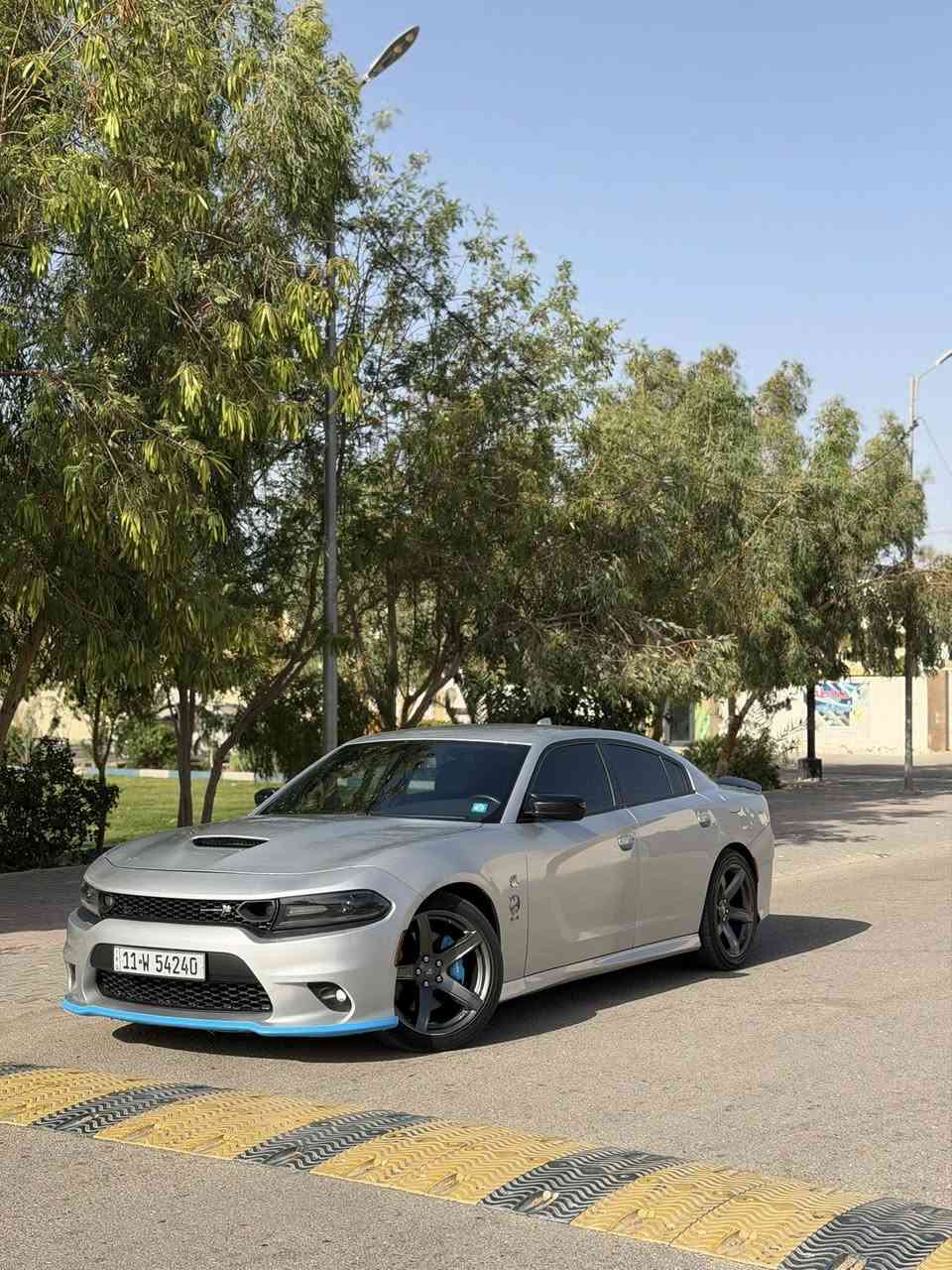 دوج جارجر سكات باك للبيع 

الفئة : srt سكات باك 

الموديل : 2019

اللوحة : بغداد حرة

نوع الحادث :جاملغ وباب السايق

اللون :رصاصي سلفر🤍. 

برمجة  وتفريغ مصطفى ايكل سياره كلش قويه

_____________________________

الــمــواصــفـــات :-

1 - محرك 8 سلندر 6400

2- شاشة وسط للتحكم في ايعازات السيارة

3- ويل كب نجمةة srt

4- حدادية جديدة

5- كشنات جلد  

6- تحكم ستيرن جهتين

7- عداد المسافة 57الف ميل فقط 

8- طقم تاير جديد

9-كيج Arf

10 - سستم صوت متكامل

11-كشن السائق  كهرباء

12-كار بلي

13-نظام سماعات Alpine 

14- مانع انزلاق

15- بصمة ابواب

16- تشغيل عن بعد

17 - منافذ USB امامي خلفي

18- سستم اكزوز بلادي 

19- انظمة قيادة متعدده 

20-حساس خلفي اصل 

21-شوته رياضيه

22-اويل كاج كان

23-لويات he وياه

24-لايت لد متغير بل تلفون

العنوان النجف الاشرف

للأستفسار : تواصل خاص او الاتصال على الارقام👇🏻

اثير وبي واتساب
***********
اسيا بدون واتساب
***********
