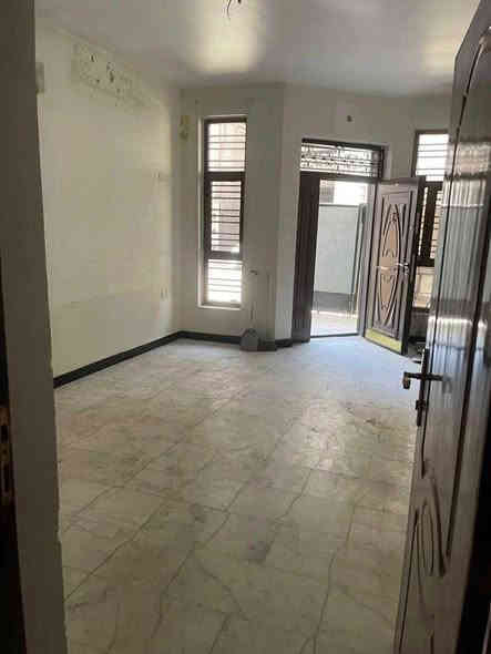 🔱 دار للايـجـار فـي الـكـرادة خـارج 🔱

عنوان العقار  :📍 الكرادة خارج قرب كنيسة مار يوسف

♦️المساحة 110 متر

يحتوي على صالة ومطبخ وغرف نوم عدد 3 وصحيات ✔️

ــــــــــــــــــــــــــــــــــــــــــــــــــــــــــ
‎‏‎((شركة دار السلطان للعقار حيثٌ تَلتَقي الرُوٌية ,بلتَمَيٌز ))

❗️❗️ نسـتـقـبل العروض البيع الشراء والايجار ❗️❗️

بيع - شراء - ايجار - ادارة امـلاك - مقاولات عامة

‎‏‎📊كل ماعليك الاتصال أو المراسلة على الصفحة *ʲᵒⁱⁿ ᵘˢ*

*********** - ***********

‎‏‎الفرع الاول /عرصات الهندية مجاور فندق بلوم 

‎‏‎ الفرع الثاني /الـسـيـديــة الضباط مقابل افران الرباط

‎‏‎‏‎زبائننا الكرام بِكُم نَرتقي ونَتشرف بزيارتِكم ونَفتخر بخِدمتِكم ❤
