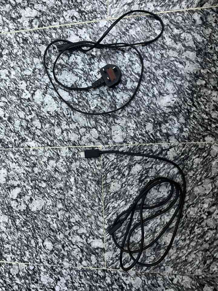 السلام عليكم.                                                                Xbox seires s
اكس بوكس سيريس اس
للبيع
جهاز فول نظافة مستعمل جوستك الاصلية اللي وية الجهاز ممتازة بس الكير بي لوفة بسيطة
الكيبلات مالاتة نظيفات وما مبدلات اصلية
السعر 300ألف دينار وبي مجال
مكاني بغداد الزعفرانية شارع المعهد


**إذا كنت صاحب هذا الإعلان وتريد حذفه لأي سبب، رجاءا أرسل رسالة إلى الدعم الفني**